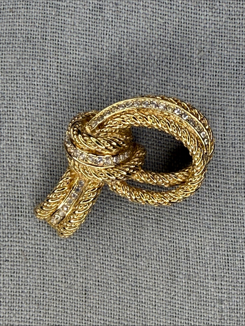 Christian Dior Vintage Rhinestone Rope Knot Gold Tone Brooch Pin w/ Box
